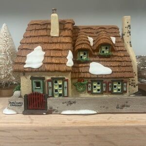 Bob and Mary Cratchit- Dickens Village